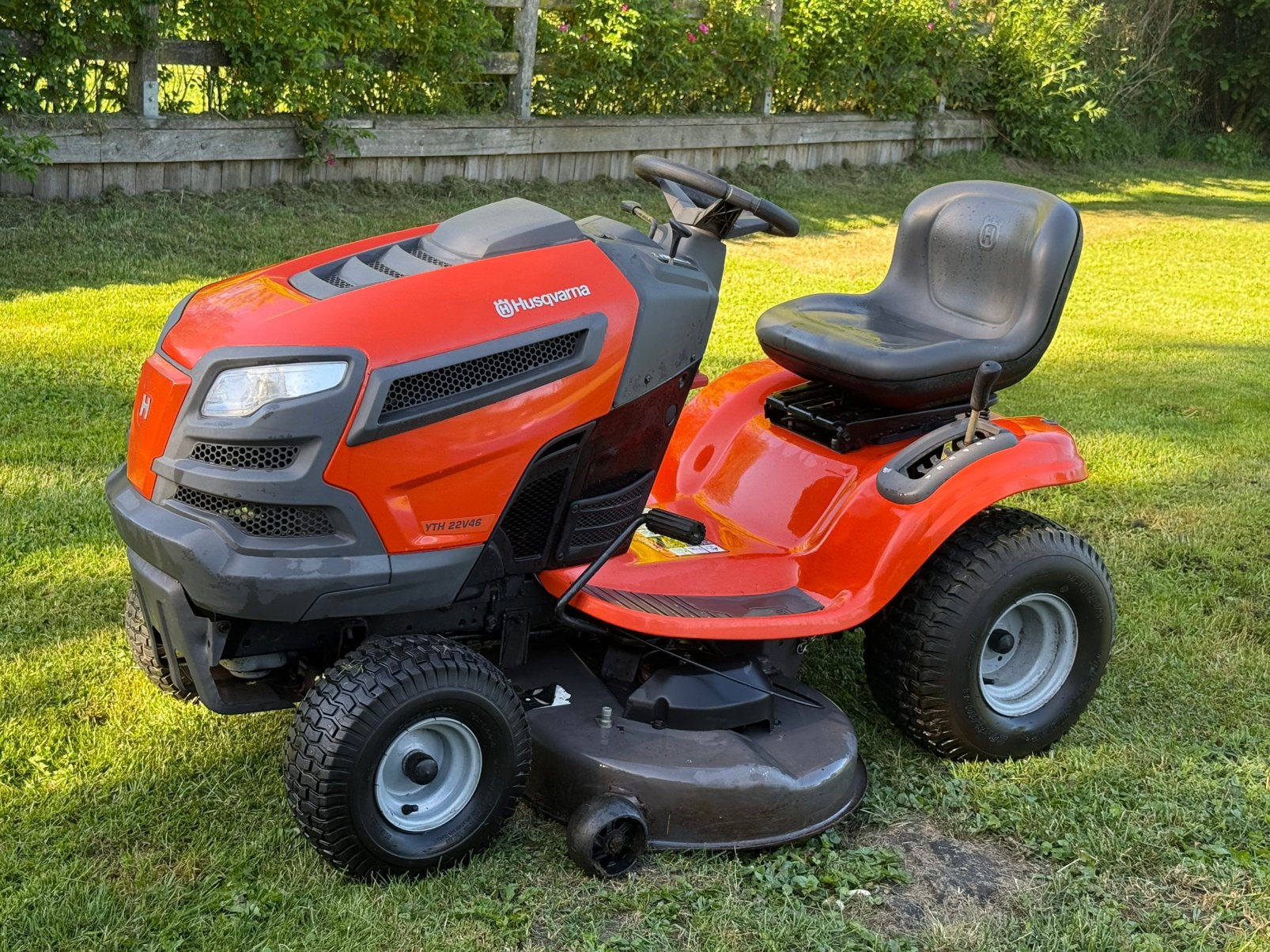 Husqvarna YTH22V46 zitmaaier / gazontractor, Ophalen, Gebruikt, Husqvarna, Mulchfunctie