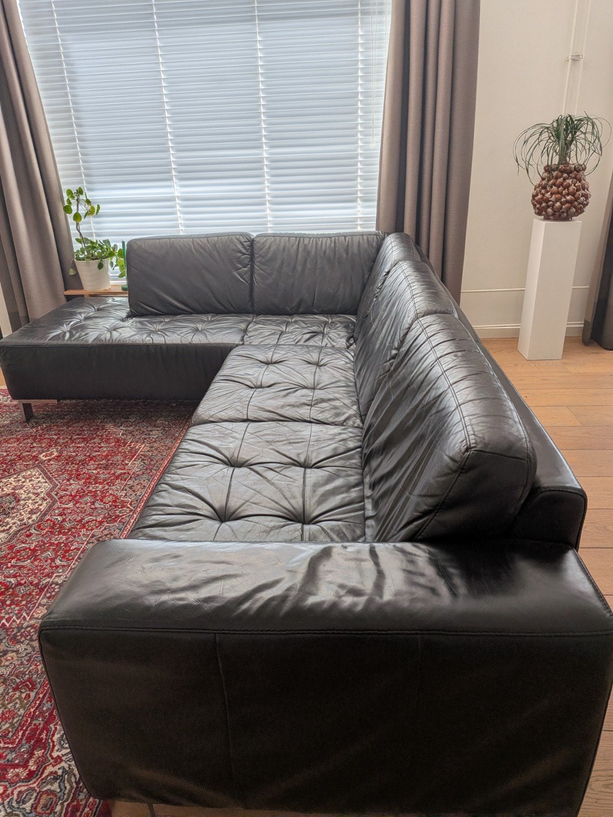 Zwart leren bank van het merk Montel, Huis en Inrichting, Banken | Sofa's en Chaises Longues, 250 tot 300 cm, Gebruikt, Minder dan 75 cm