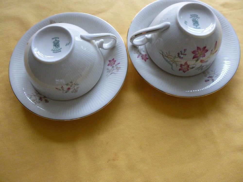 2  nostalgische theekop en - schotels, Ophalen of Verzenden