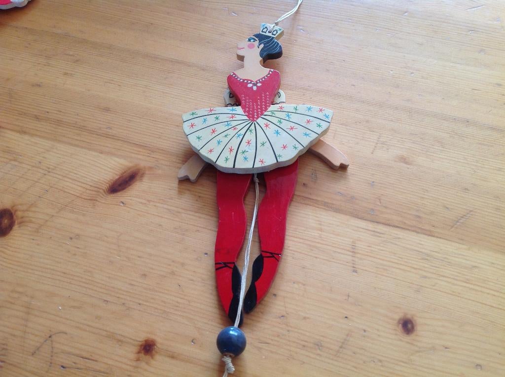 Houten trekpop ballerina 20 cm hoog, Kinderen en Baby's, Ophalen of Verzenden, Zo goed als nieuw, Overige typen