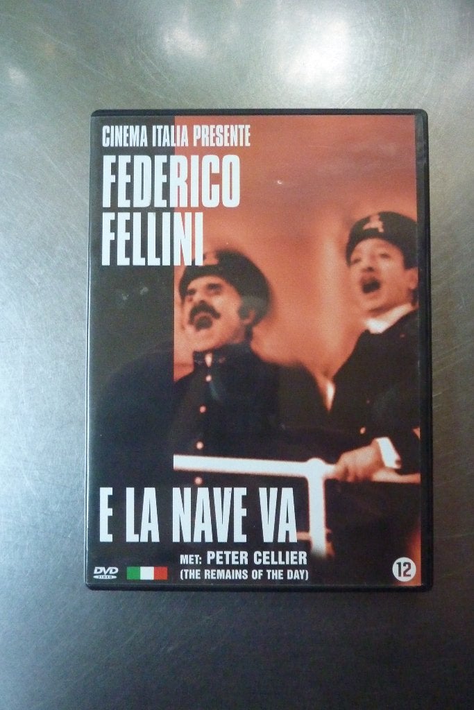 E La Nave Va een film van Federico Fellini, Cd's en Dvd's, Dvd's | Filmhuis, Vanaf 12 jaar, Ophalen of Verzenden, Zo goed als nieuw