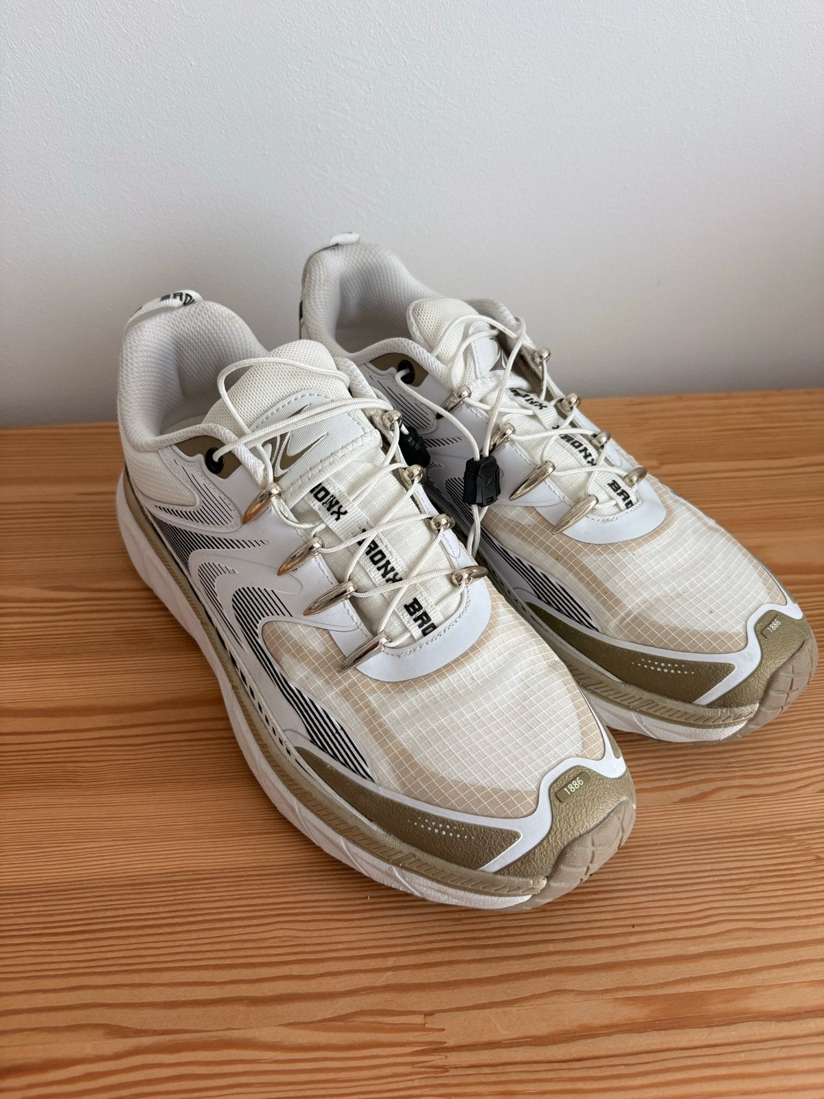 Bronx sneakers maat 40 (vallen als 41) - Zo goed als nieuw, Wit, Ophalen of Verzenden, Sneakers of Gympen, Zo goed als nieuw