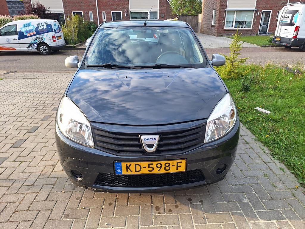 Dacia Sandero 1.2 16V 55KW 2011 Grijs, Voorwielaandrijving, Stof, 74 pk, 31 €/maand