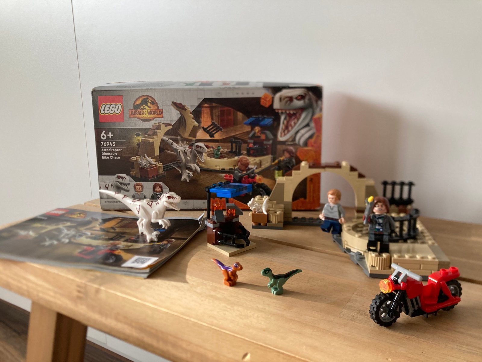 Lego 76945 Jurassic World, Ophalen of Verzenden, Zo goed als nieuw