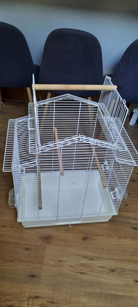 Parkietenkooi, 65h x 58 br x 38 d, Ophalen, Zo goed als nieuw, Metaal, Vogelkooi