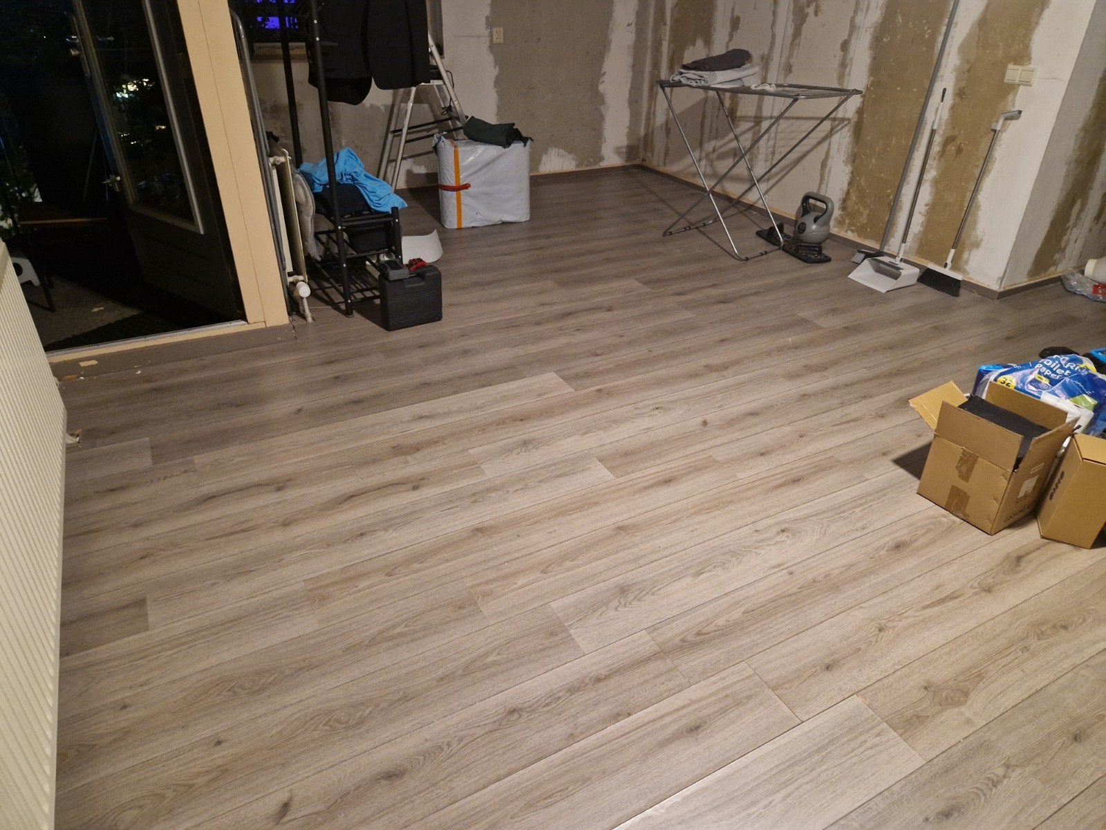 Gratis Laminaatvloer - Gebruikt, goede staat, Gebruikt, Grijs, Ophalen of Verzenden, 25 tot 50 m²