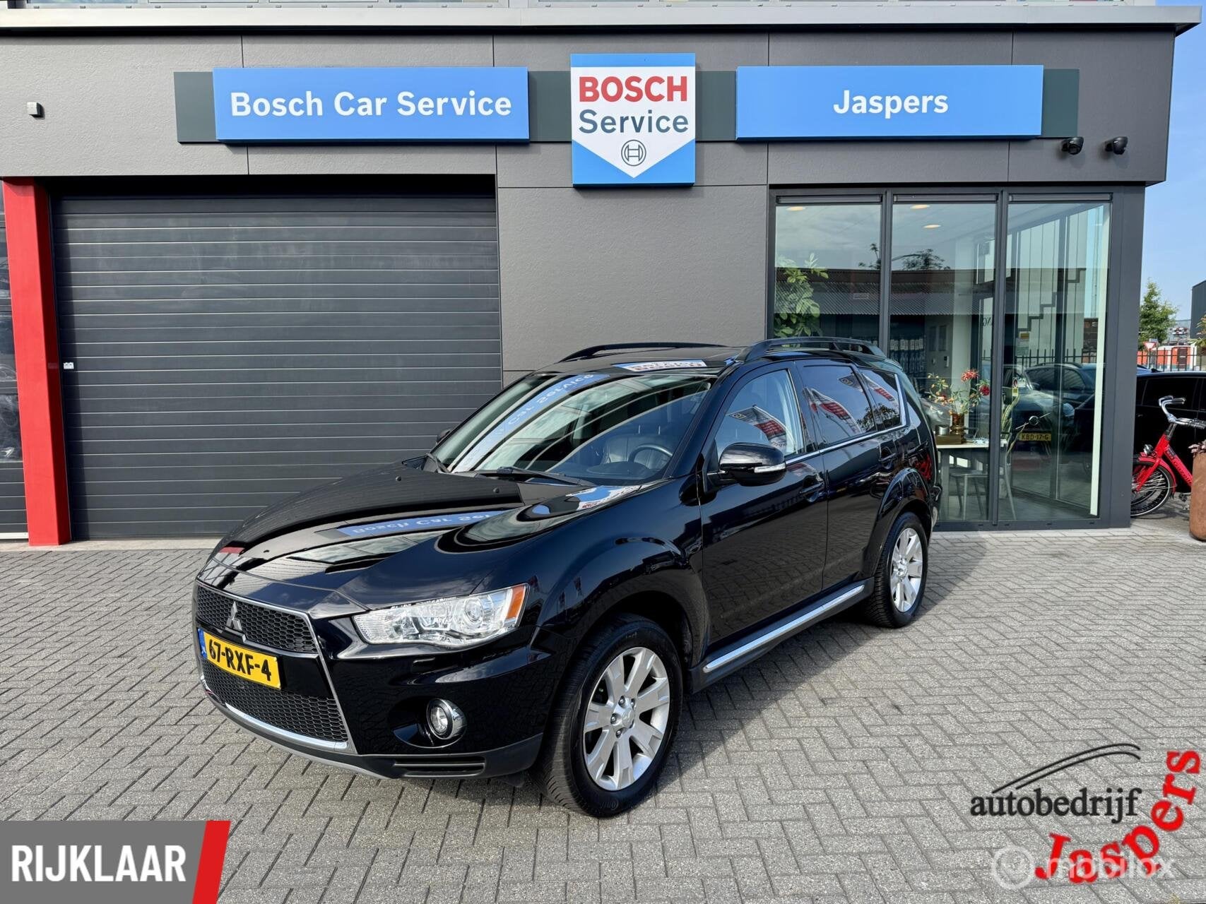 Mitsubishi Outlander 2.0 Instyle, Auto's, Mitsubishi, 4 cilinders, Zwart, Bedrijf, SUV of Terreinwagen