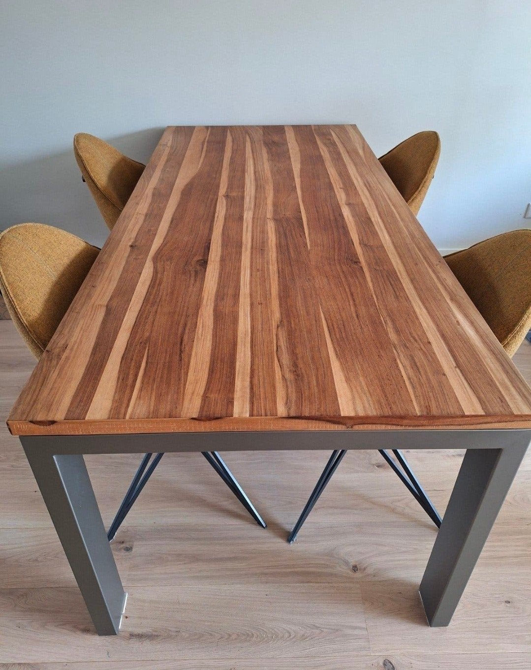 Xooon Piura eettafel 160 x 90, Ophalen, 50 tot 100 cm, Zo goed als nieuw, 150 tot 200 cm