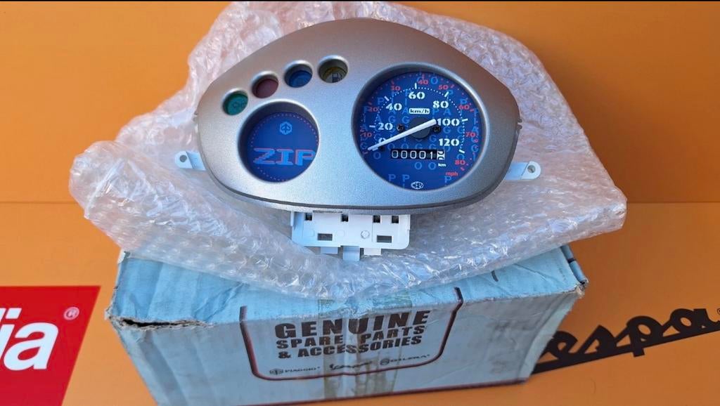 Piaggio zip 120km teller nos nieuw, Fietsen en Brommers, Ophalen of Verzenden, Nieuw, Overige typen, Piaggio