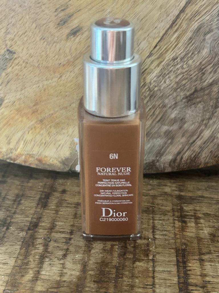 Dior Forever Foundation Natural Nude 6N, Gebruikt, Gehele gezicht, Beige, Ophalen of Verzenden