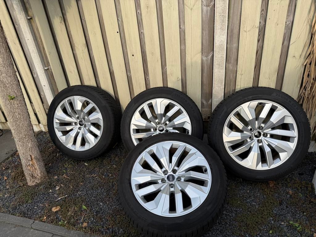 Winterbanden set Audi Continental 255/50R 20 Audi Q8 Etron, Auto-onderdelen, Banden en Velgen, Ophalen, 255 mm, Winterbanden, Band(en)