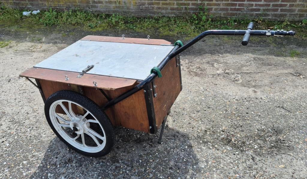 te koop fietskar in nette staat, Ophalen, Gebruikt, Aanhangfiets