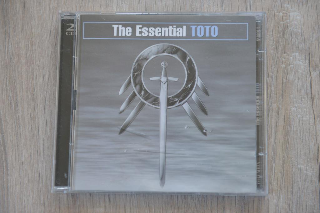 TOTO == THE ESSENTIAL BEST OF 2CDbox, Verzenden, Zo goed als nieuw