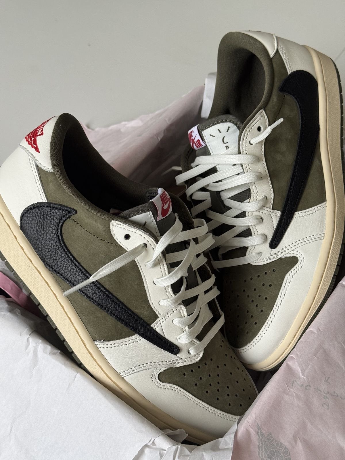 Travisscot shoes, Ophalen of Verzenden, Zo goed als nieuw, Zwart