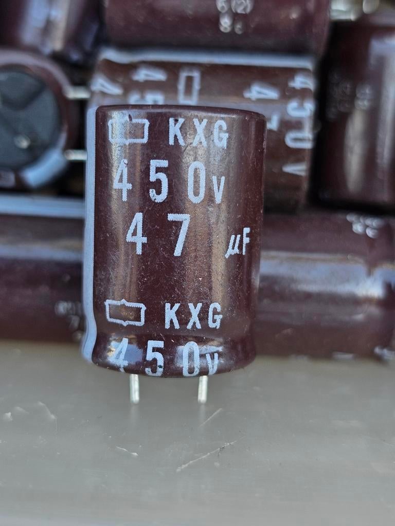47uF 450V nippon chemie (LEES TEKST), Ophalen of Verzenden, Nieuw