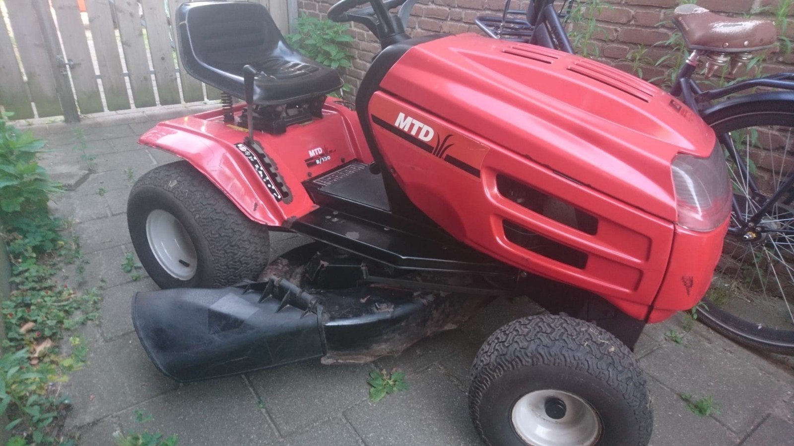 Goede MTD zitmaaier, Ophalen
