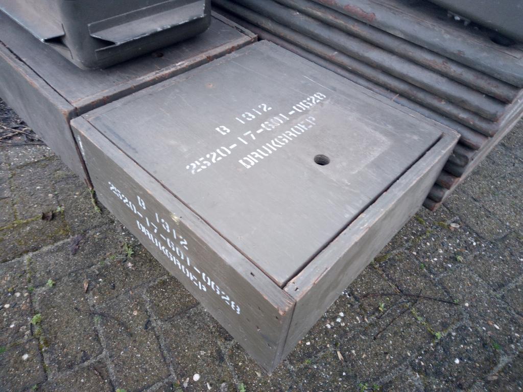 Kist hout Drukgroep Daf YA, Ophalen of Verzenden, Landmacht, Nederland, Kist of Geocache