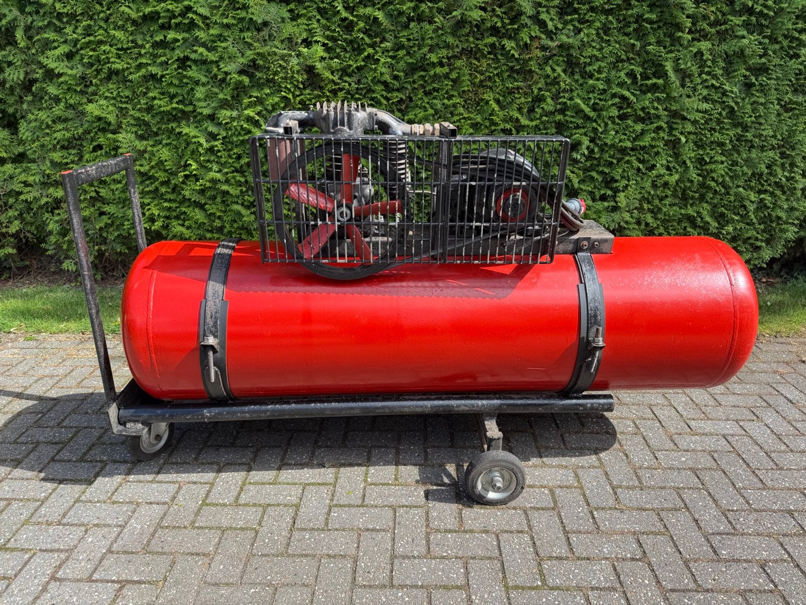 Ceccato zuigercompressor 500 L (3-fasen), Doe-het-zelf en Verbouw, Compressors, Ophalen, Gebruikt, Mobiel, 6 tot 10 bar