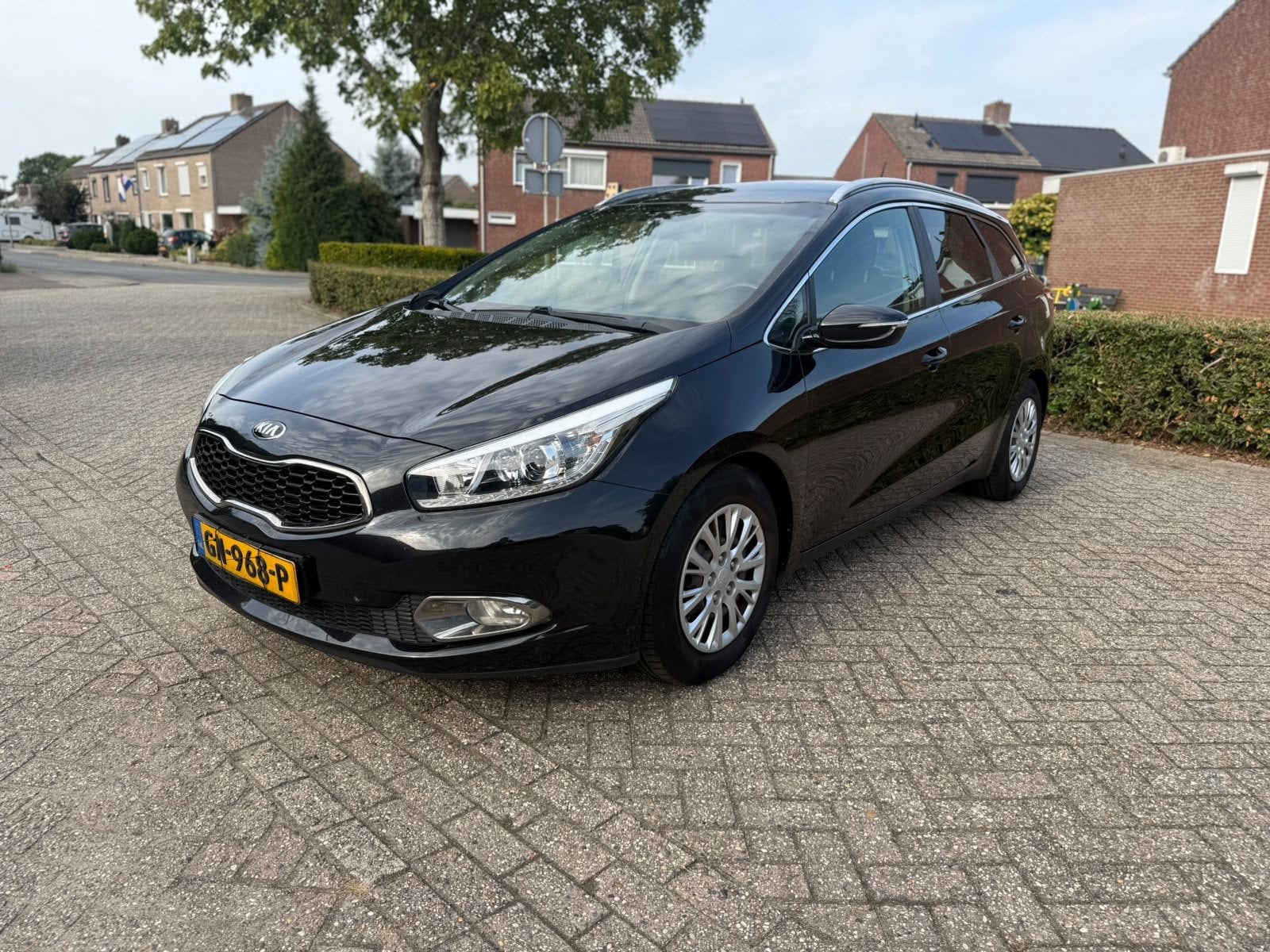Kia Cee'd Sportswagon 1.6 GDI DynamicLine, Voorwielaandrijving, Euro 5, Gebruikt, 4 cilinders