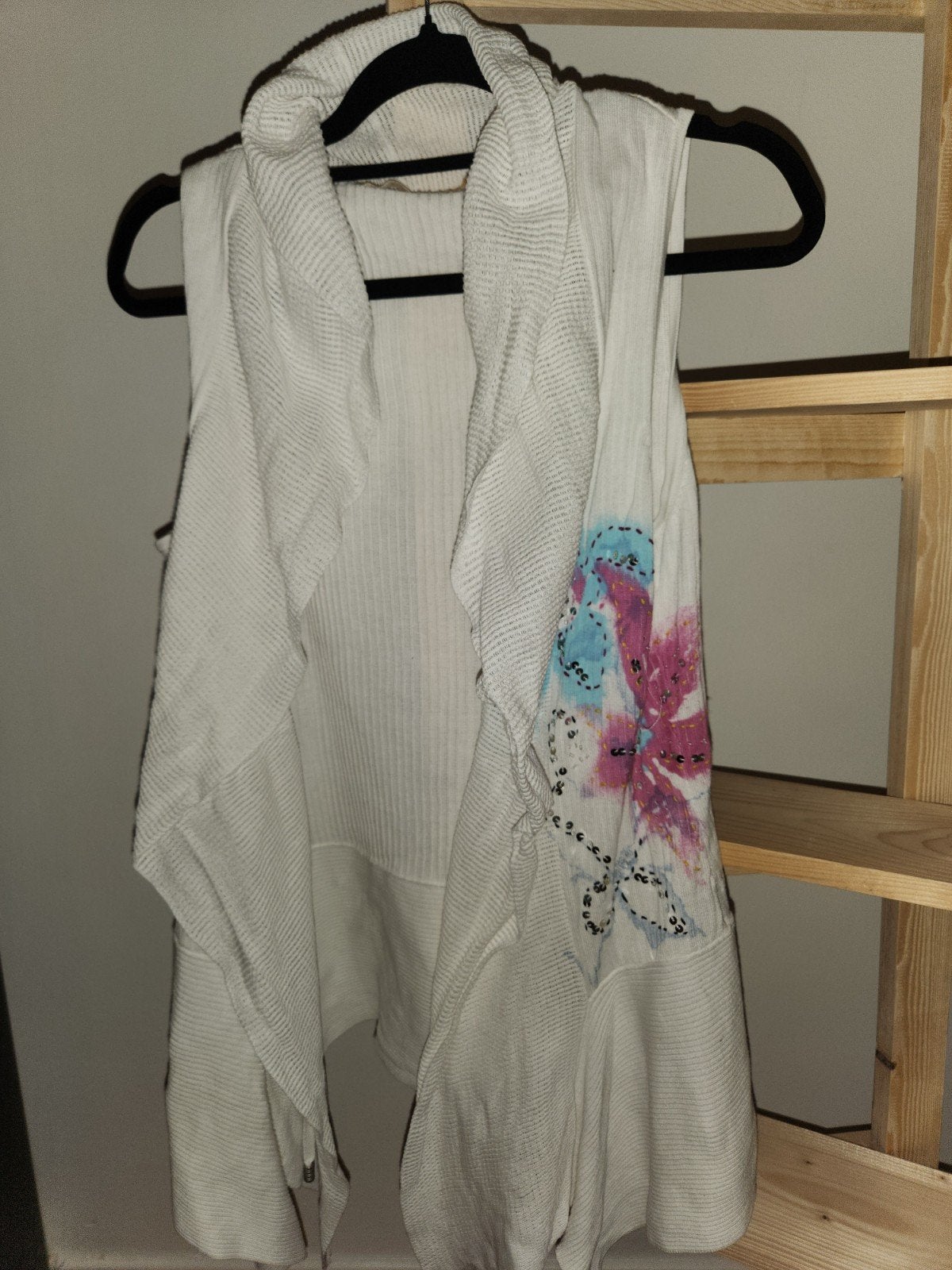 Biba mouwloos vest maat M met bloemenprint, Maat 38/40 (M), Wit, Biba, Ophalen of Verzenden