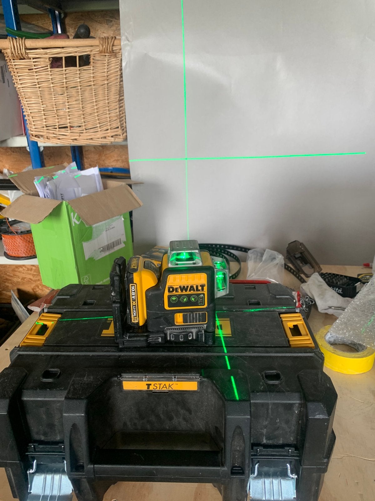 DEWALT DCG 089 g , 3 lijns laser, Ophalen of Verzenden, Zo goed als nieuw