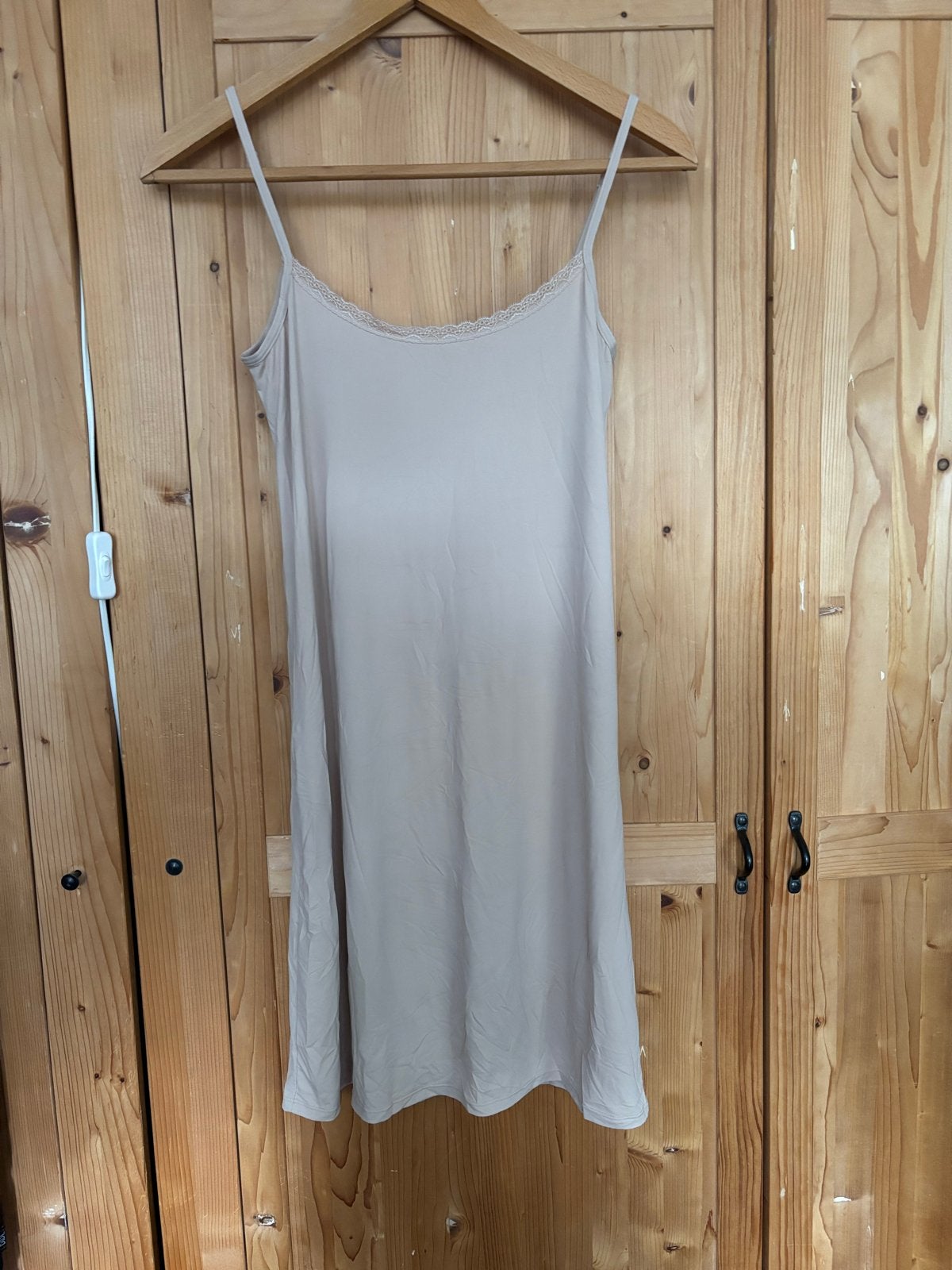 Livera Lingerie onderjurkjes- Beige & Zwart, Ophalen of Verzenden, Meerkleurig, Nachtkleding