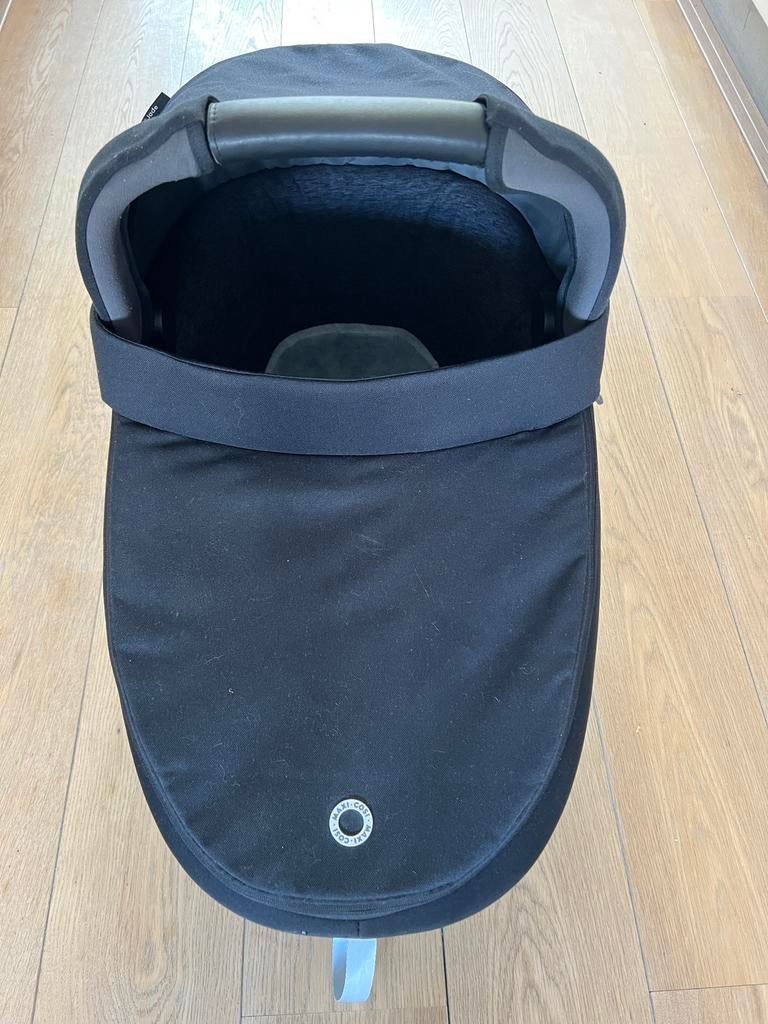 Maxi Cosi Jade reiswieg met Isofix base, Kinderen en Baby's, Autostoeltjes, Slaapstand, Zo goed als nieuw, Isofix, Maxi-Cosi