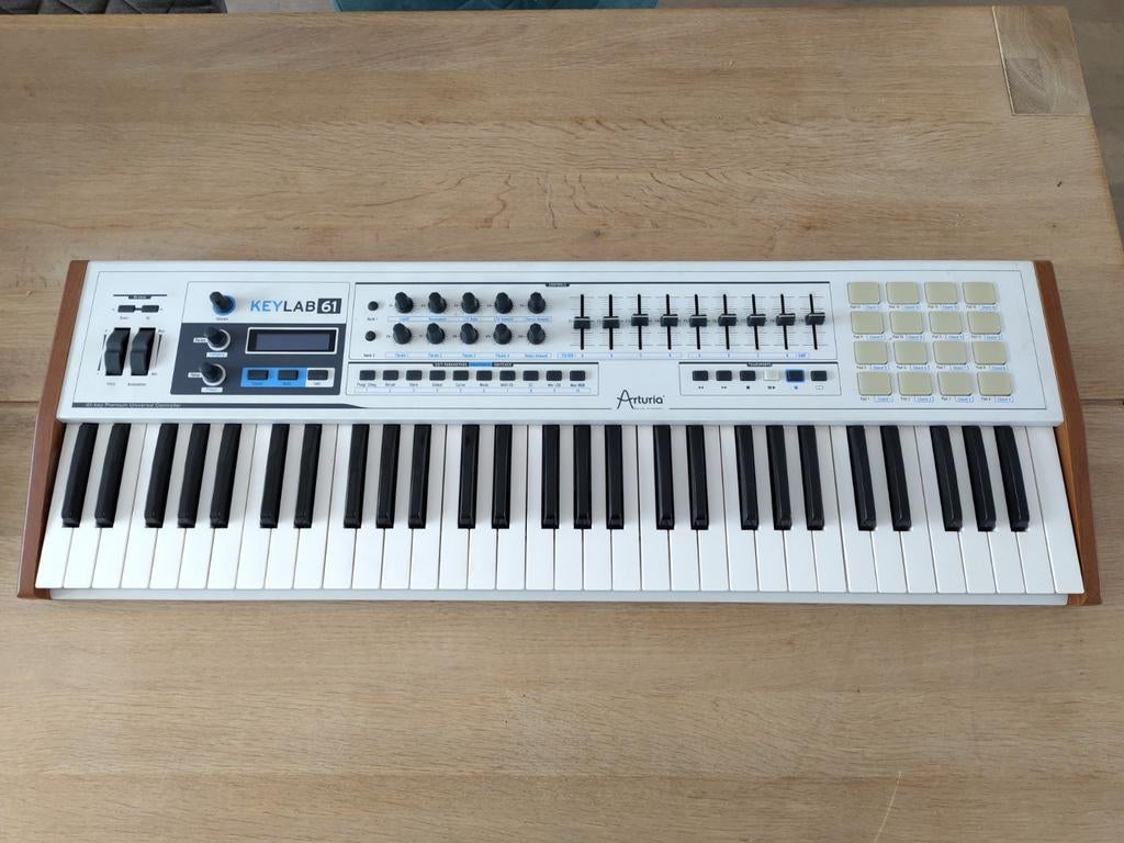 Arturia KeyLab 61 MIDI Controller Keyboard, Muziek en Instrumenten, Synthesizers, Zo goed als nieuw, 61 toetsen, Overige merken