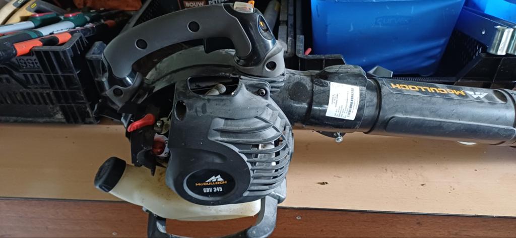 McCulloch GBV 345 Bladblazer - Benzine, Tuin en Terras, Ophalen, Benzine, Gebruikt, Handgedragen