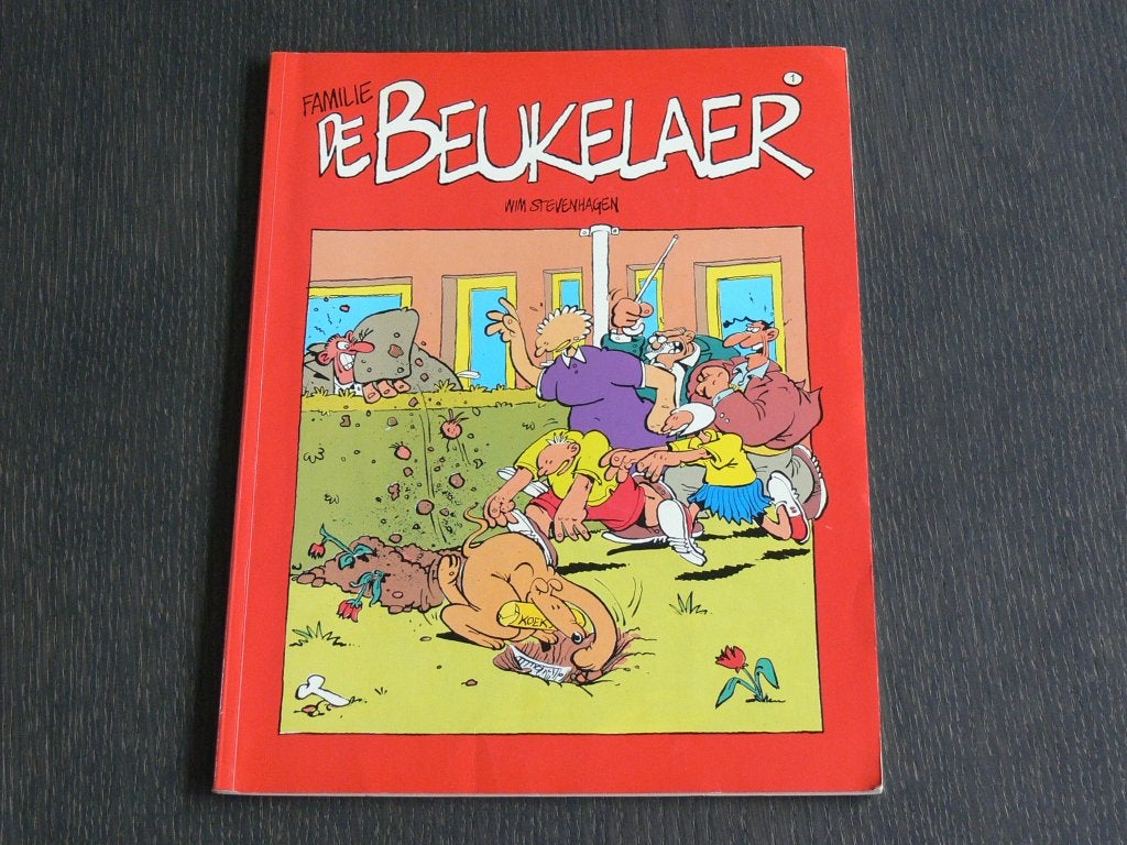 Familie de Beukelaar, Eén stripboek, Ophalen of Verzenden, Zo goed als nieuw