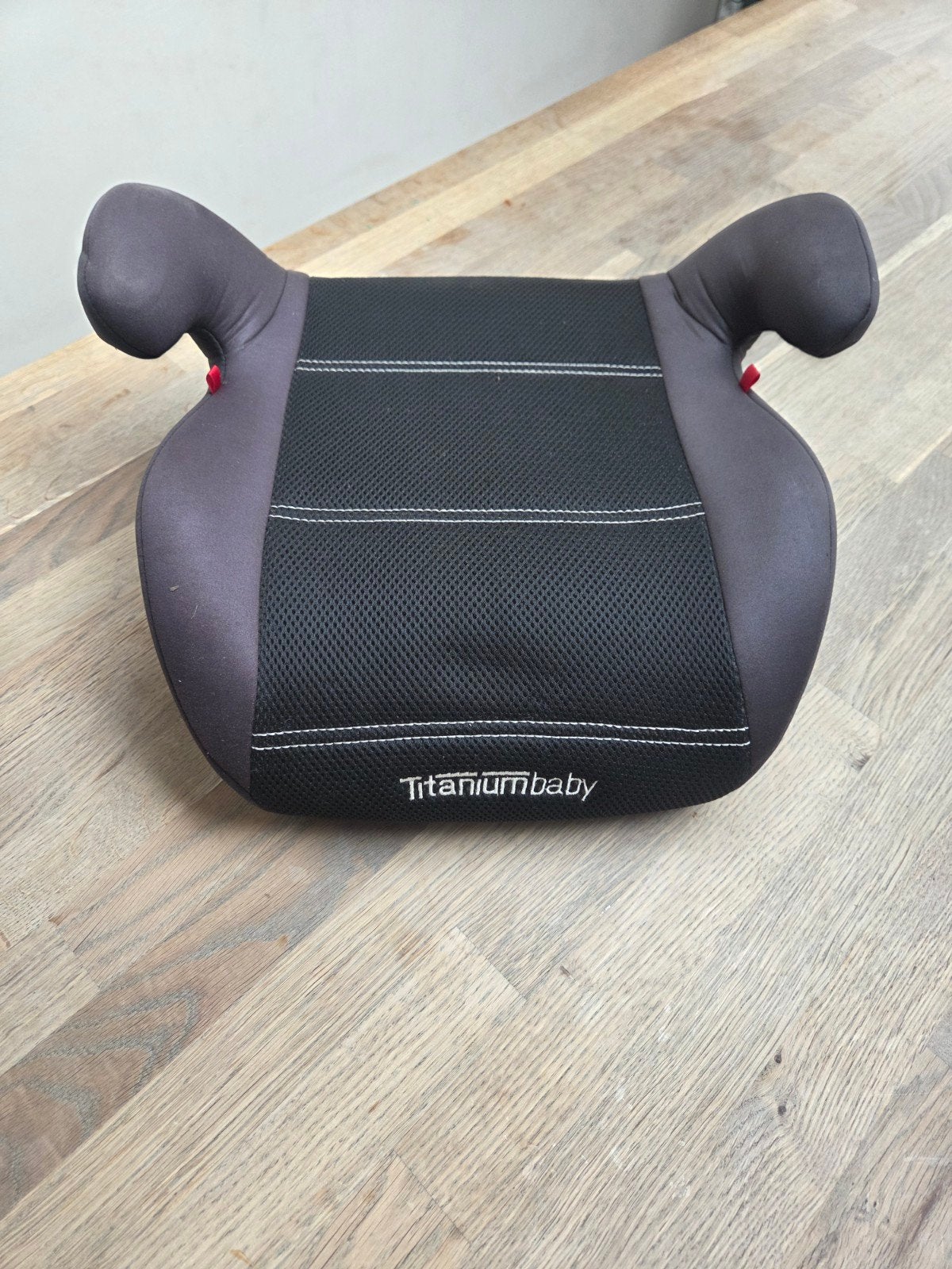 Titanium Baby Stoelverhoger - Comfortabel en Veilig, Overige merken, 15 t/m 36 kg, Ophalen of Verzenden, Gebruikt