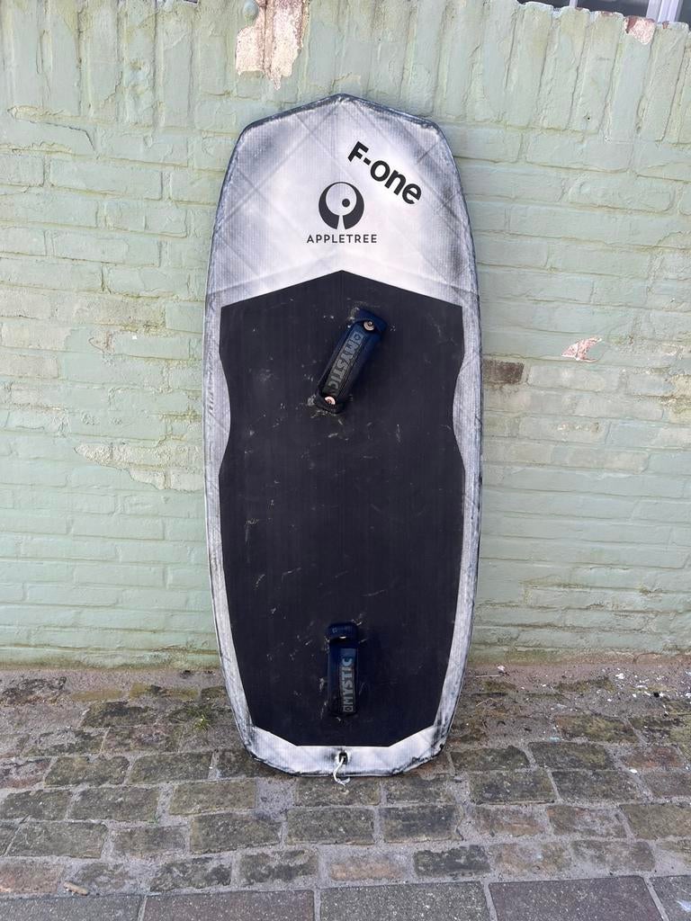 Appletree slice 4’5” full carbon wingboard, Ophalen, Gebruikt, Wingsurf-board