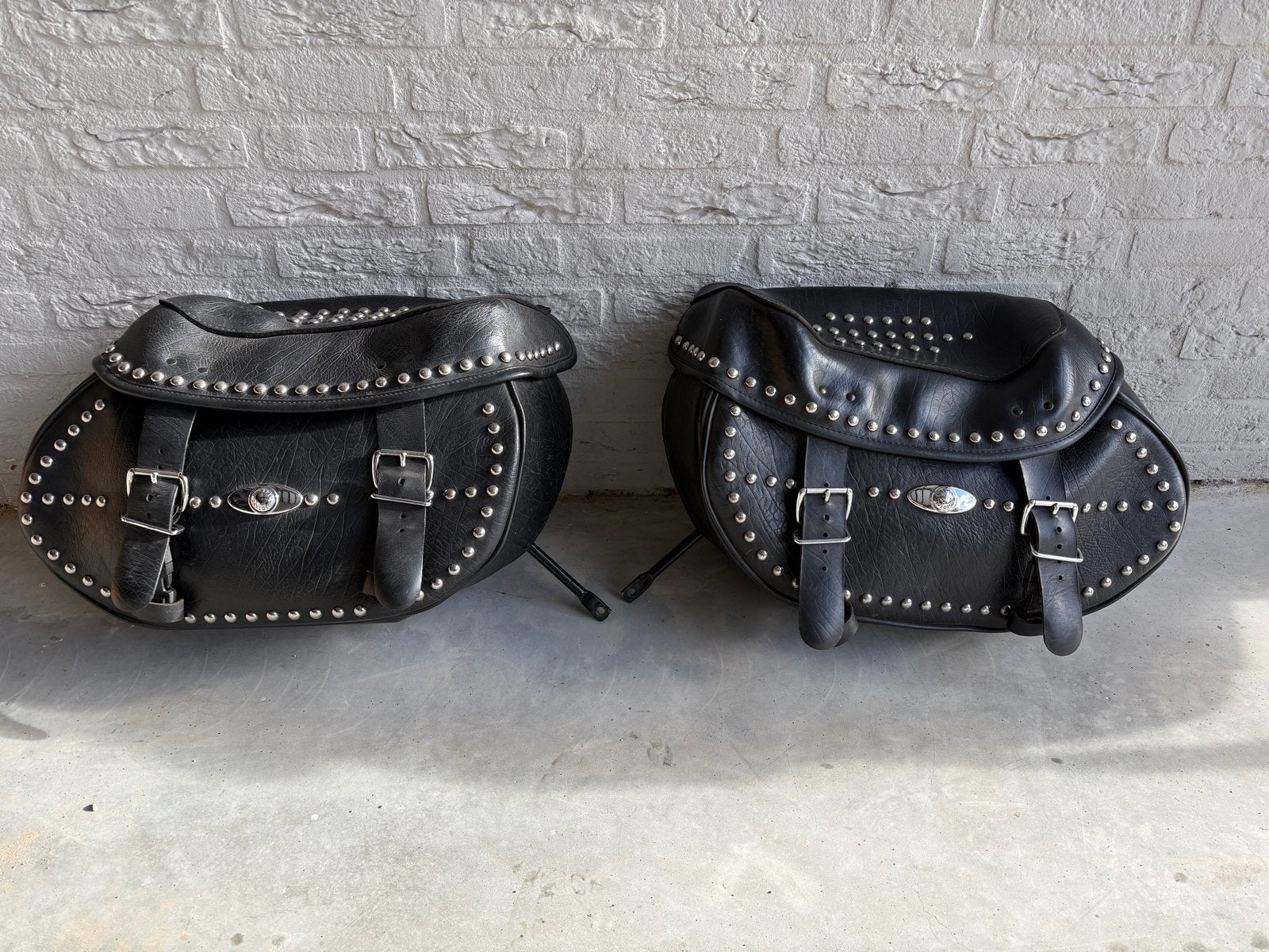 Harley Davidson lederen zadeltassen met studs, Motoren, Ophalen of Verzenden, Gebruikt