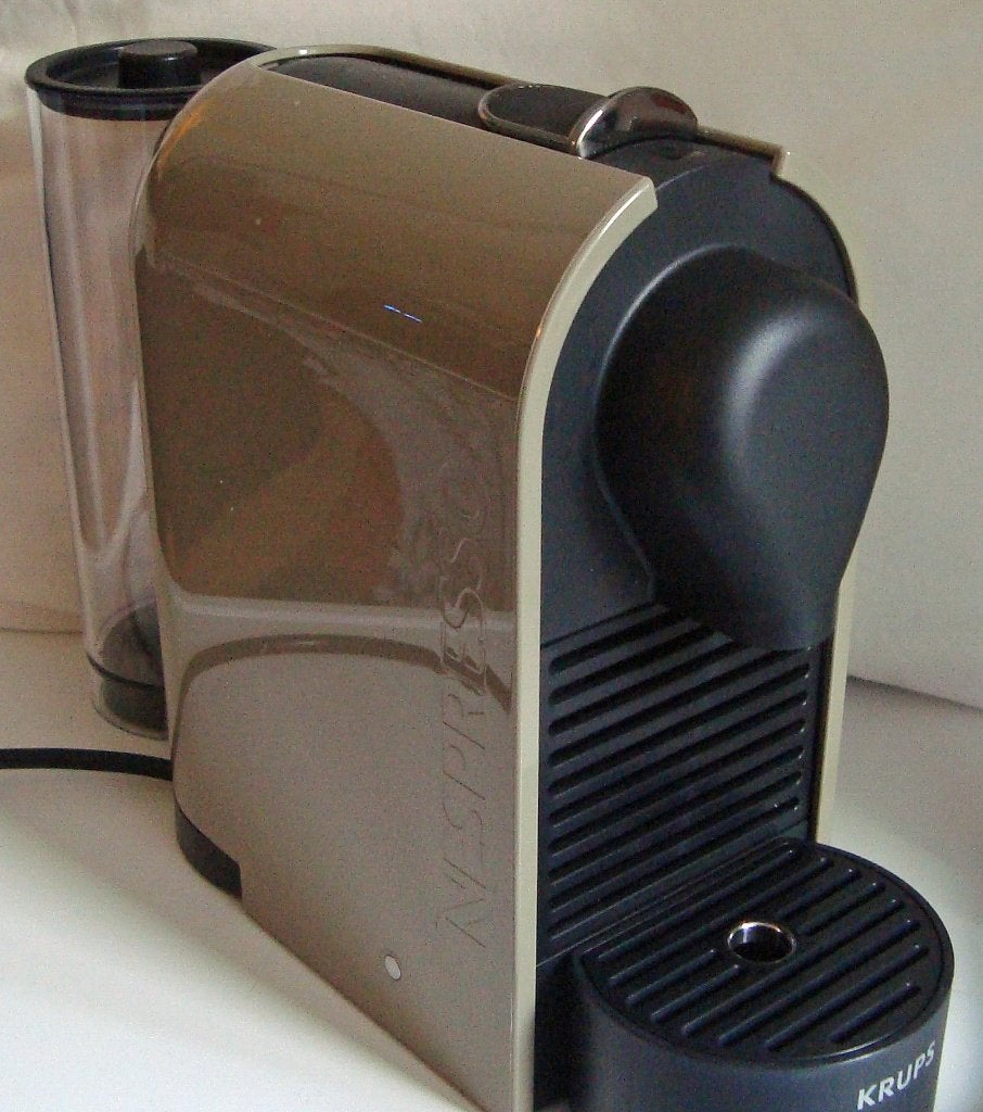 Nespresso U Krups 'Pure Grey', Ophalen, Afneembaar waterreservoir, Koffiemachine, Zo goed als nieuw