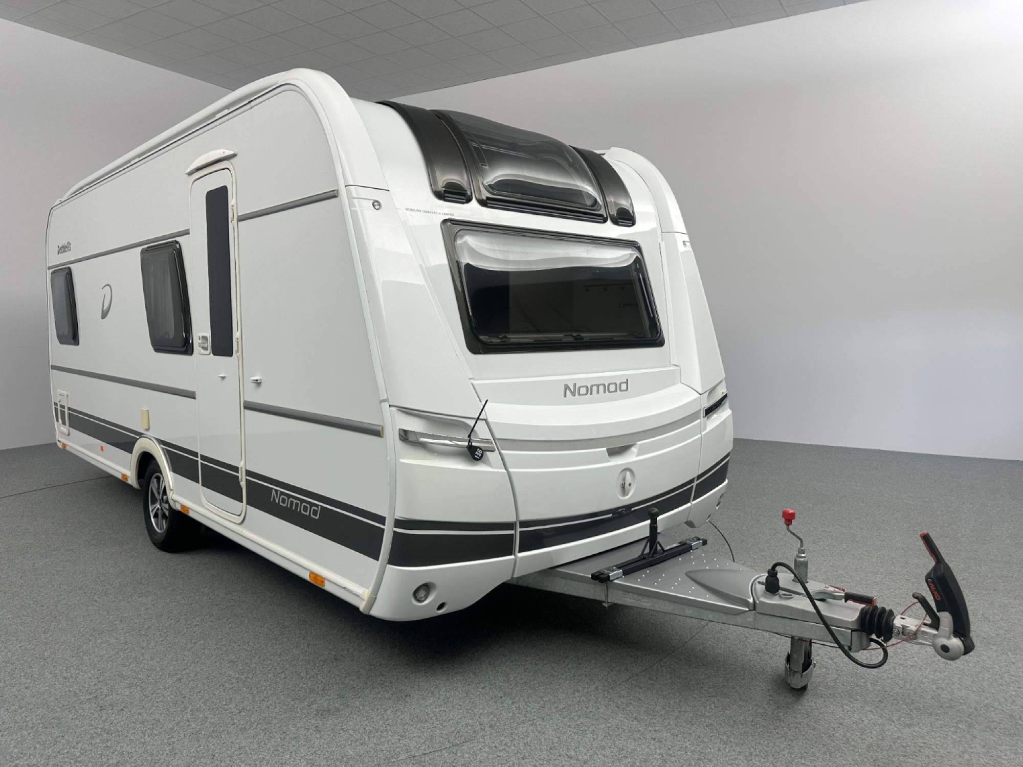 Dethleffs Nomad 490 BLF Mover Voortent Panoramadak, Caravans en Kamperen, Hordeur, Bedrijf, Lengtebed, 1250 - 1500 kg