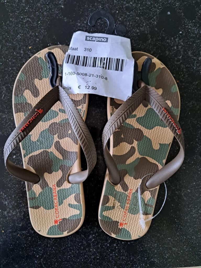 Slippers maat 31, nieuw, Ophalen of Verzenden, Nieuw, Meisje, Overige typen