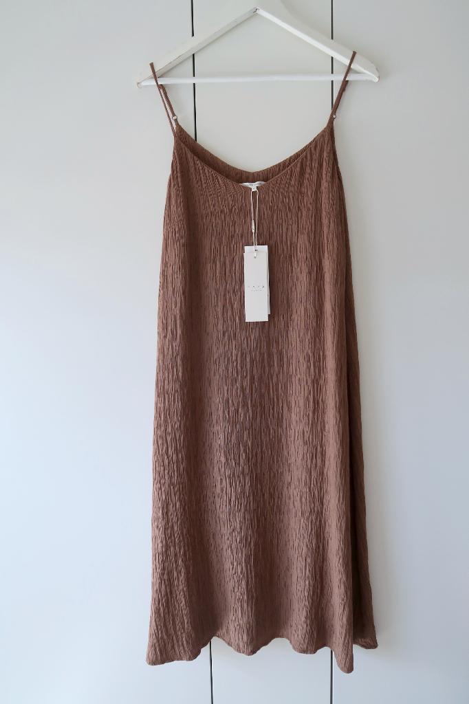 Yaya spaghetti jurkje - Bruin, Kleding | Dames, Jurken, Maat 38/40 (M), Bruin, Nieuw, Ophalen of Verzenden
