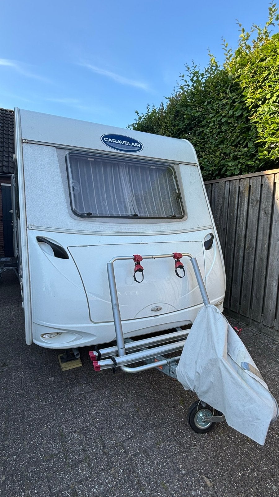 Caravelair Antares Luxe 400 (2010) met voortent en fietsendr, Treinzit, Particulier, 4 tot 5 meter, Caravelair