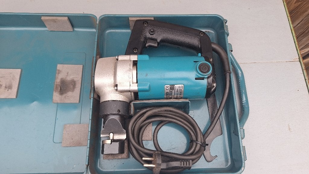 Makita JN3200 knabbelschaar (1), Ophalen of Verzenden, Gebruikt