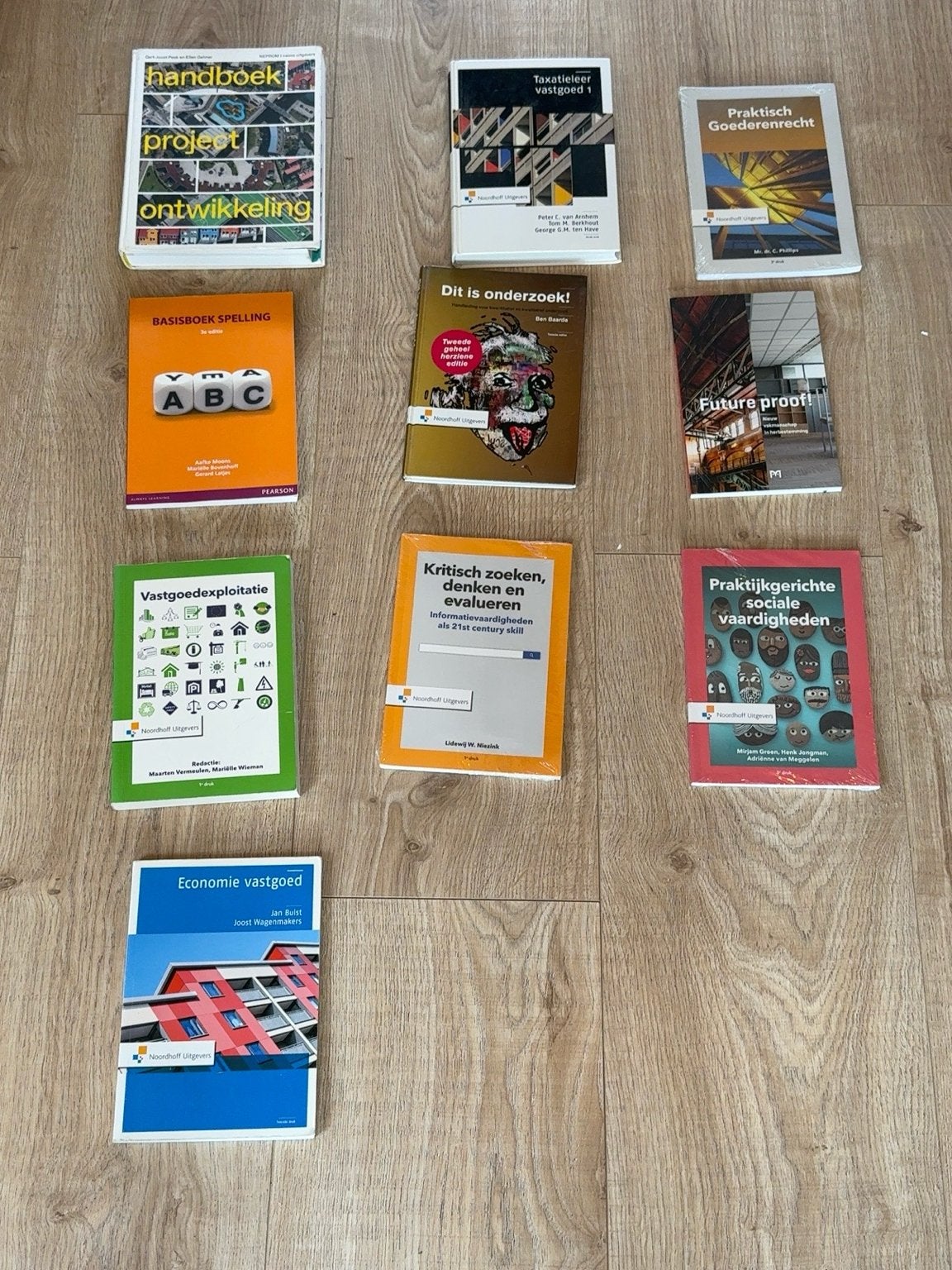 10 HBO-studieboeken Vastgoed, Onderzoek & Vaardigheden, Ophalen, Zo goed als nieuw