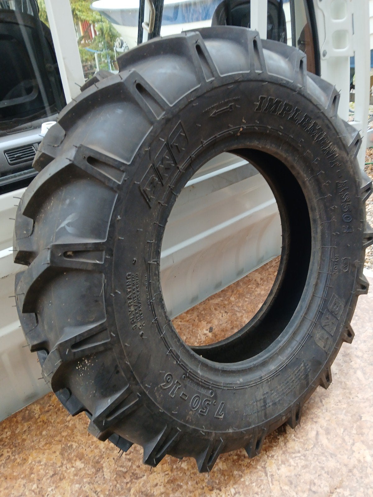 BKT 7.50-16 Implement AS504 Tubeless Band, Ophalen