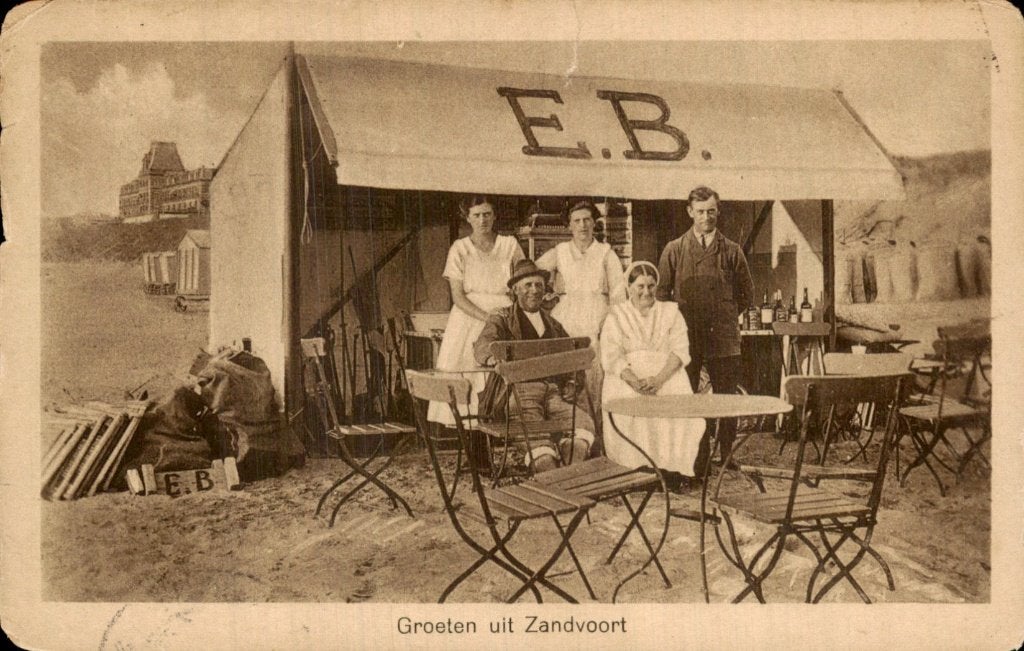 Zandvoort - Strandtent - E.B. luifel, Ophalen of Verzenden, 1940 tot 1960, Gelopen, Noord-Holland