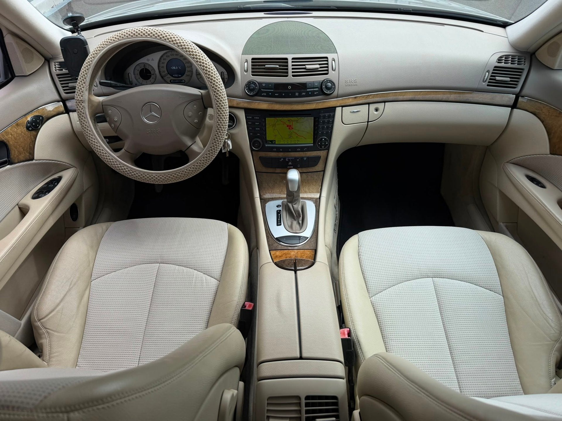 Mercedes-Benz E-klasse 240 Avantgarde|Origineel NL|Rijklaar, Auto's, Automaat, Achterwielaandrijving, 2597 cc, 1505 kg