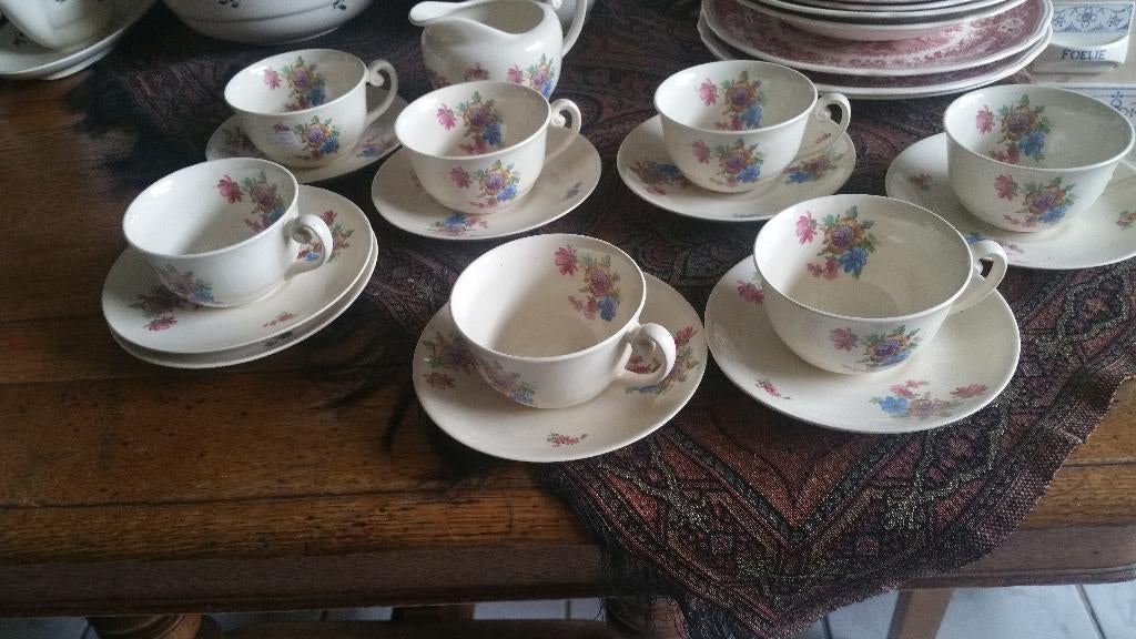 boudewijn serie regout zonnebloem prijs per kop+schotel, Antiek en Kunst, Ophalen of Verzenden
