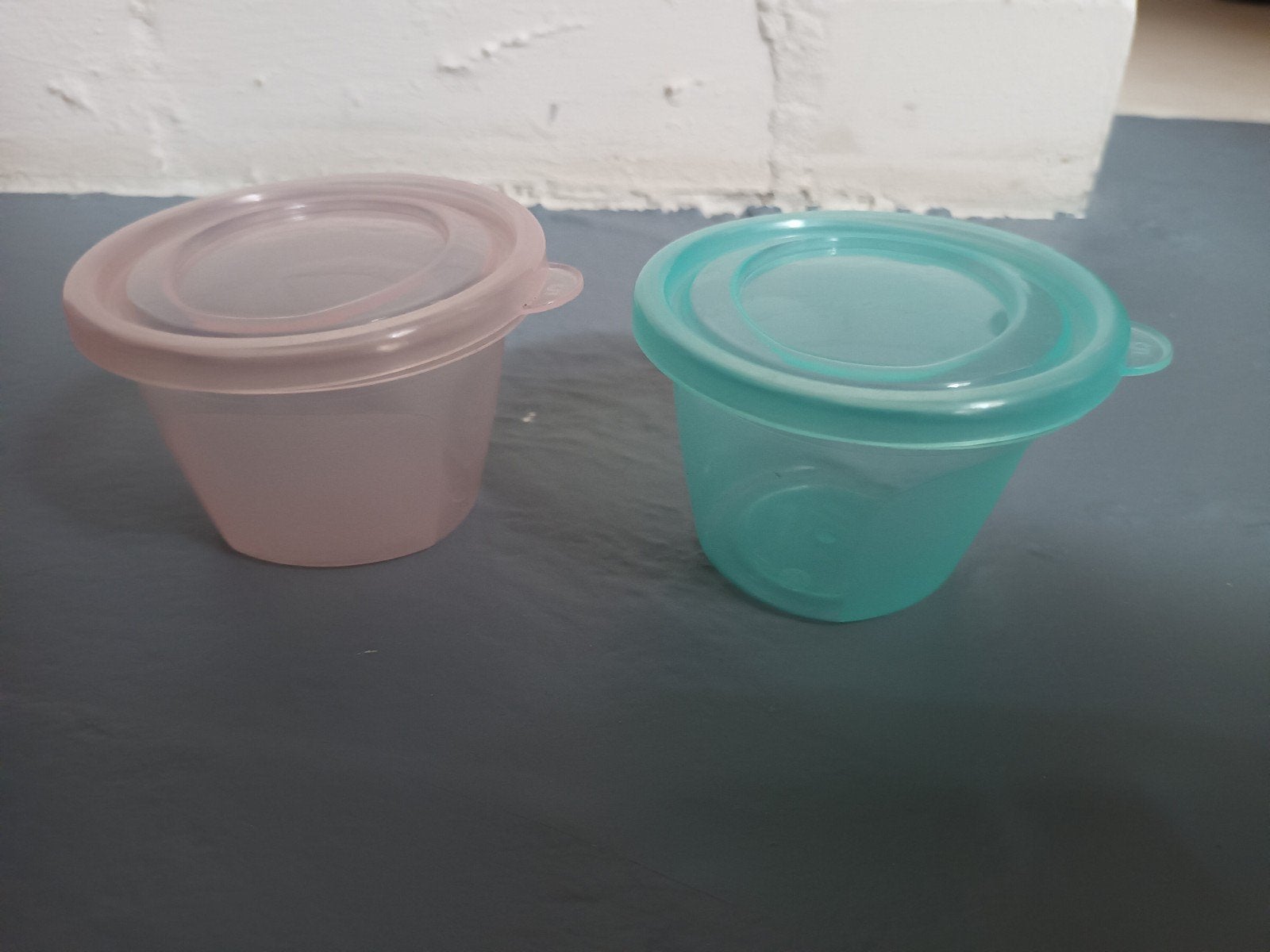 Kleine plastic kunststof bakjes met deksel 2x bpa vrij baby, Ophalen of Verzenden, Gebruikt, Bak of Kom, BPA-vrij