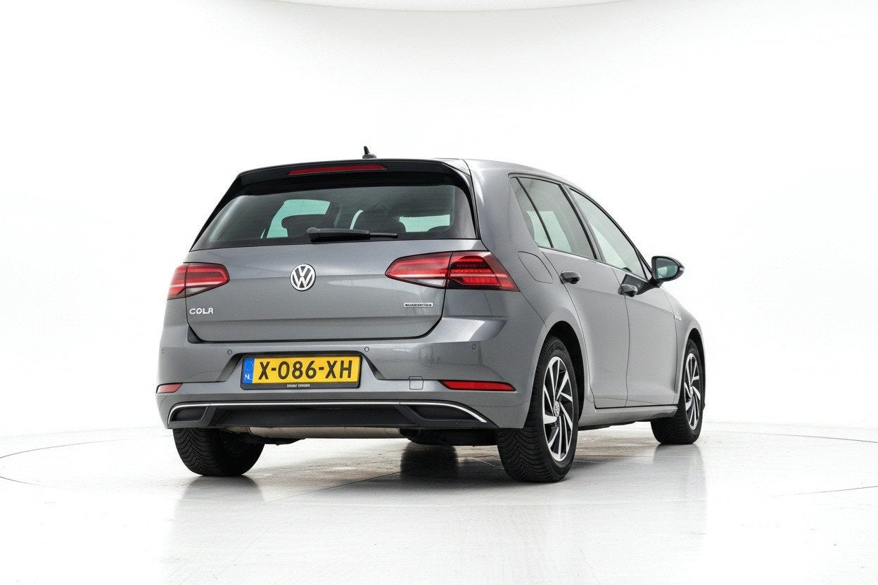 Volkswagen Golf 1.5 TSI Highline Pano/Keyless/Camera, Auto's, Euro 6, 4 cilinders, Automatische klimaatregeling, Bedrijf