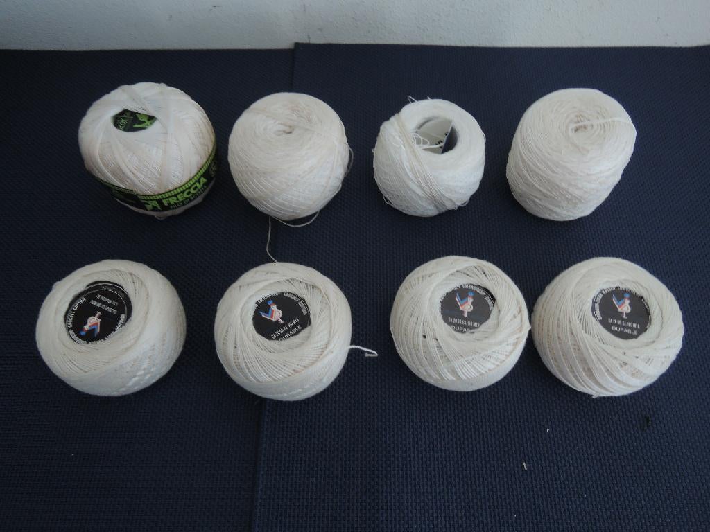 Acht bollen haakgaren / breikatoen, Hobby en Vrije tijd, Breien en Haken, Ophalen of Verzenden, Nieuw, Breien of Haken, Wol of Garen