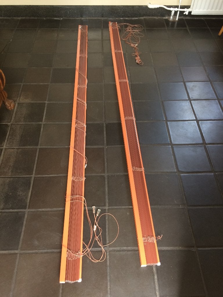 2 extreem lange oranje terracotta jaloezieën 2 x 2.27 meter, Huis en Inrichting, Ophalen of Verzenden, Gebruikt