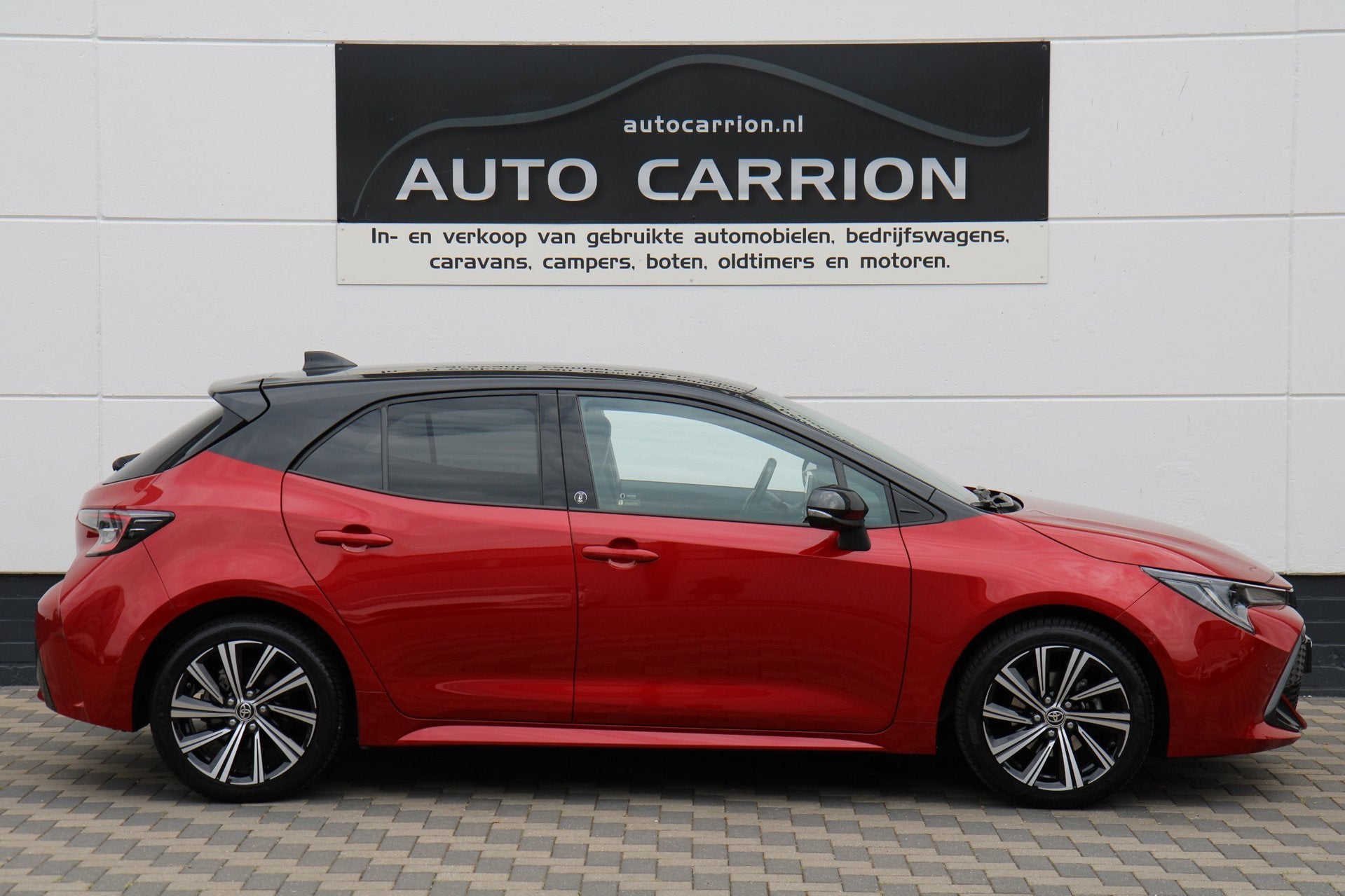 Toyota Corolla 1.8 Hybrid Carplay Camera Stuurverwarming !, Auto's, Toyota, Dealer onderhouden, Adaptive Cruise Control, Gebruikt