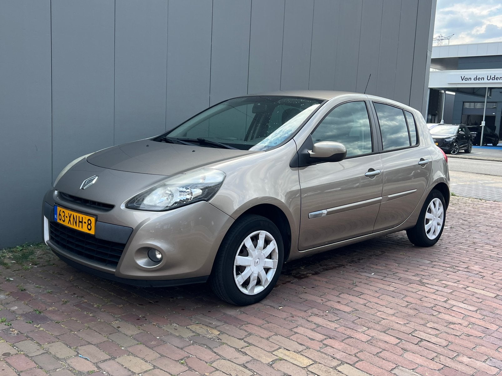 Renault Clio 1.2 16V 55KW 5-DRS E4 2012 1 eigenaar, Voorwielaandrijving, 74 pk, 4 cilinders, Bruin